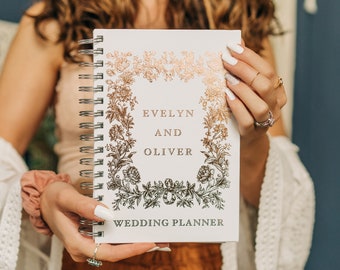 Gold Wedding Planner Book, Bride to Be Planner Retro Flowers Wedding Planner, Bridal Shower Gift, Personalized Wedding Planner