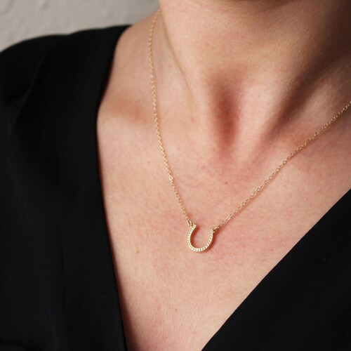 Mini Maddox Horseshoe Necklace, Silver