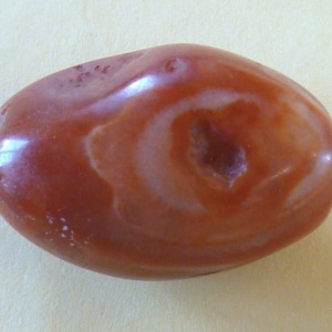 Beautiful Ancient Tibetan PEMA RAKA Carnelian Stone BEAD - Dzi