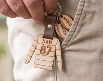 Daddy’s Team Wooden Rugby Shirt Keyring with Charms | Father's Day Keychain