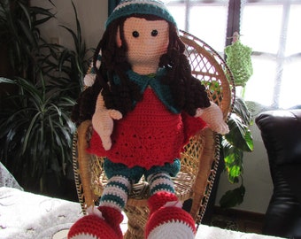 Poupée Julia de collection ou doudou au crochet aux couleurs de Noël