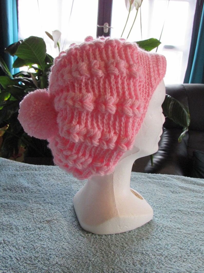 Casquette crochetée main image 1