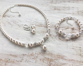 Bridal Pearl Jewelry Set, Bride Pearl Necklace, Handmade with White or Ivory Pearls, Wedding Day Jewelry, Rehearsal Mother of the Bride Gift