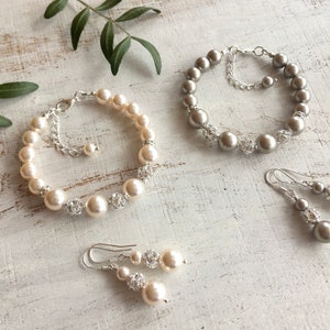 Mother of the Bride Gift from Daughter, Mother of Bride Jewelry Set, Mother in Law Gift from Groom, Wedding Day Pearl Bracelet and Earrings image 2