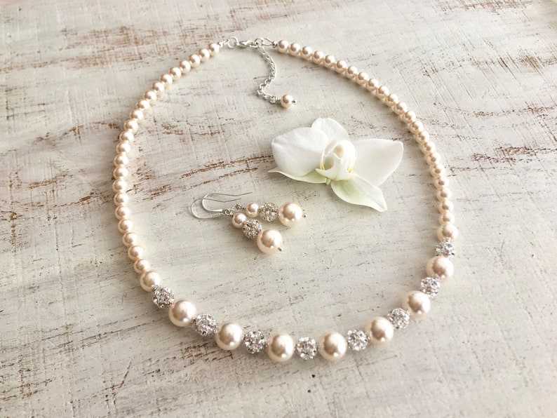 SWAROVSKI PEARL Mother Of The Groom Gift from Bride Bracelet, Mom Gift from Son, Mother-in-law gift Future Mother in Law Wedding Day Present image 8