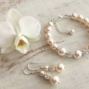 Mother of the Bride Gift from Daughter, Mother of Bride Jewelry Set, Mother in Law Gift from Groom, Wedding Day Pearl Bracelet and Earrings image 1