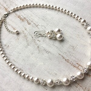 Mother of the groom gift from bride bracelet. Mother of the bride gift from daughter. Mom wedding gift. Pearl bracelet necklace jewelry set. image 8