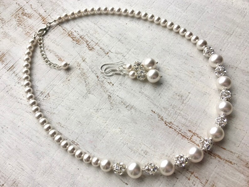 Mother of the groom gift from bride bracelet. Mother of the bride gift from daughter. Mom wedding gift. Pearl bracelet necklace jewelry set. image 8