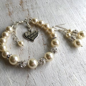 Mother of the Bride Gift from Daughter, Mother of Bride Jewelry Set, Mother in Law Gift from Groom, Wedding Day Pearl Bracelet and Earrings image 3