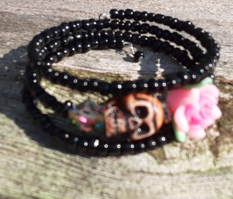 Day of the Dead Bracelet Wrap Around pink flower brown skull sugar skull 3 loop memory wire