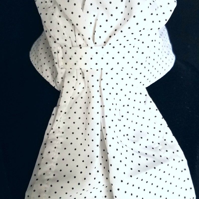 pretied stock tie