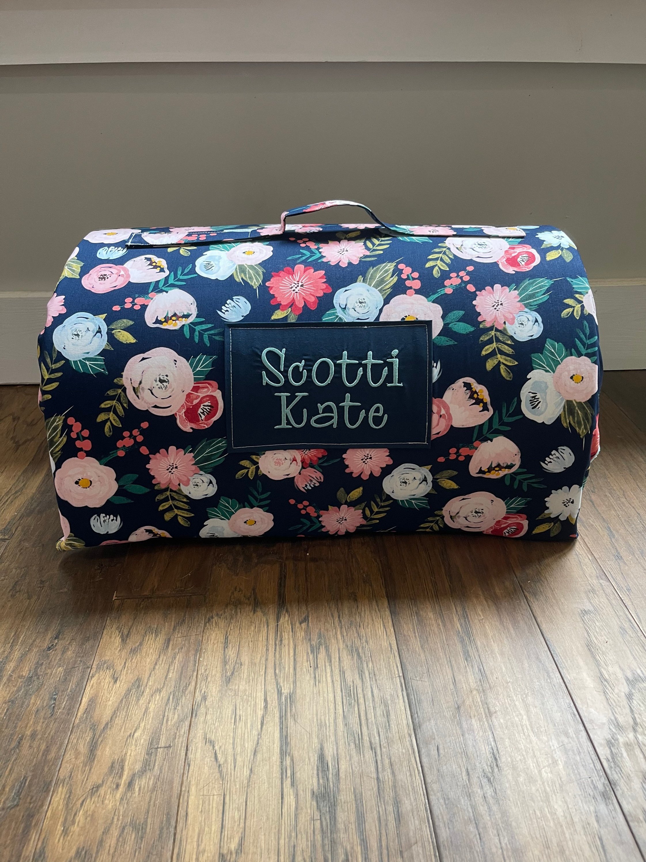 1, 1.5 or 2 inch foam personalized  day care kindergarten nap mat, sleep mat floral  on navy  with aqua minky dot blanket