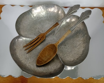 Very special Continental Argental Handwrought serving bowl in the shape of a trillium or shamrock with a beautiful serving fork and spoon.