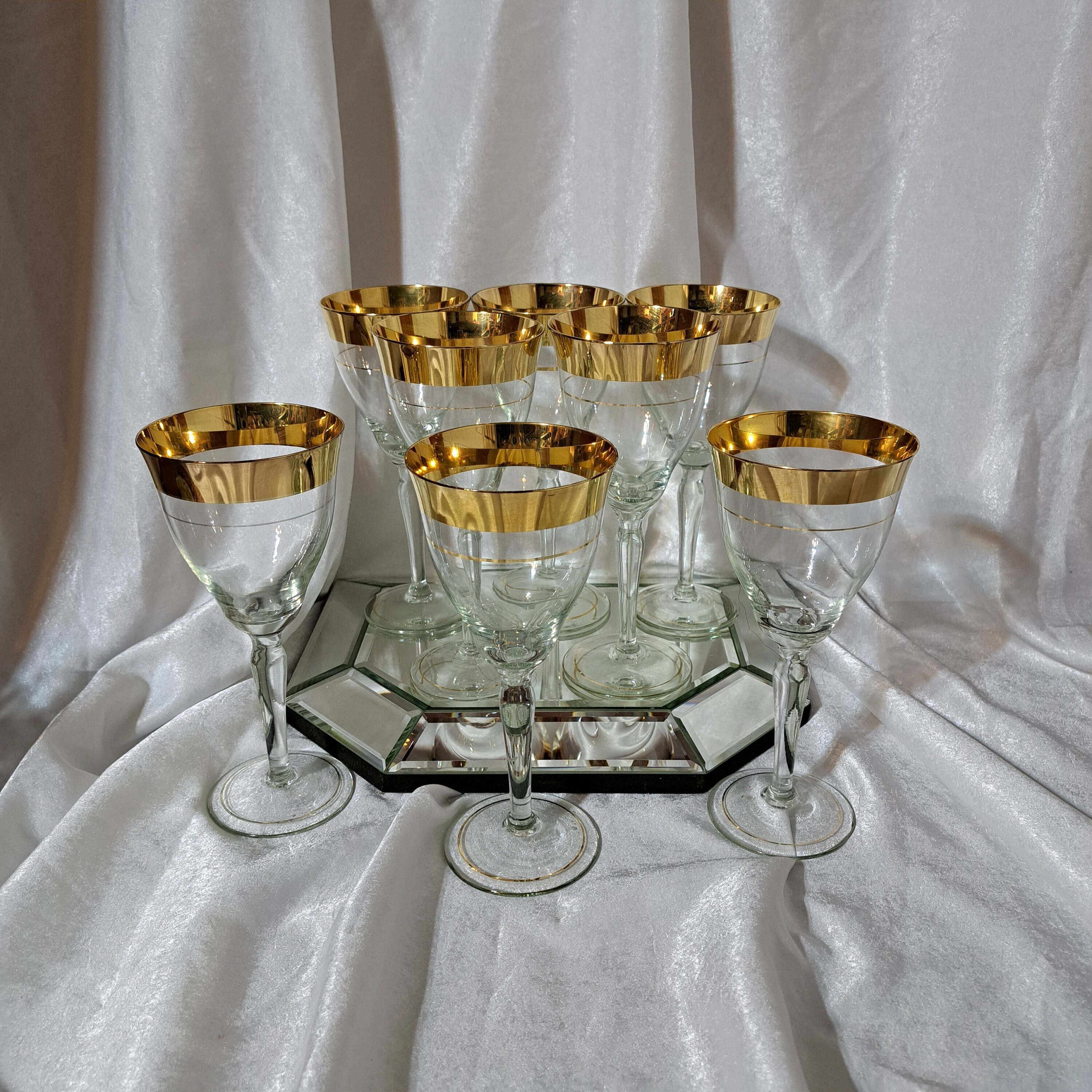 Gold Fume Bubbler with Green Carb – Tako Glass