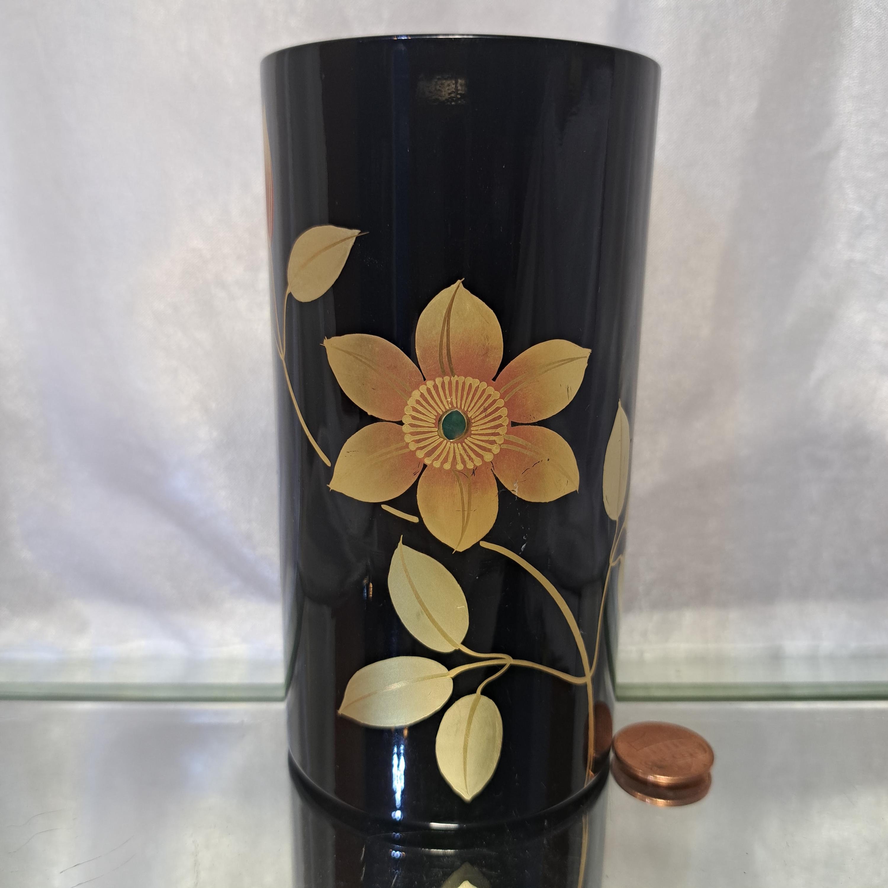 漆器 椀 8個セット 蝶と花の金箔装飾 漆器 椀 8個セット 蝶と花の金箔装飾