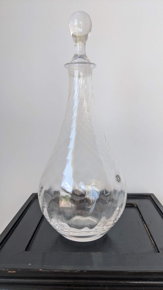 Mid Century Vintage. Clear Ripple Effect Crystal Made in England Designed by Frank Thrower in the 1960's Dartington Crystal Decanter