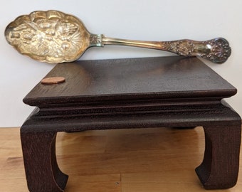 Beautiful, weighty, Victorian serving spoon with thistle, wheat, oak, clover, grapes, roses, pears & pomegranate with a lovely scalloped end