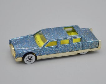 Hot Wheels Limozeen（リムジン） 2台セット Hot Wheels: Limousine, White Interior & Sunroof, Green