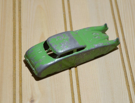 Vintage Green Metal Midgetoy Diecast Futuristic Streamlined Car