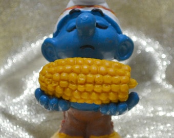 Vintage Thanksgiving Corn Smurf Indian Smurf with Corn Figure Figurines 1984 Rare 20197