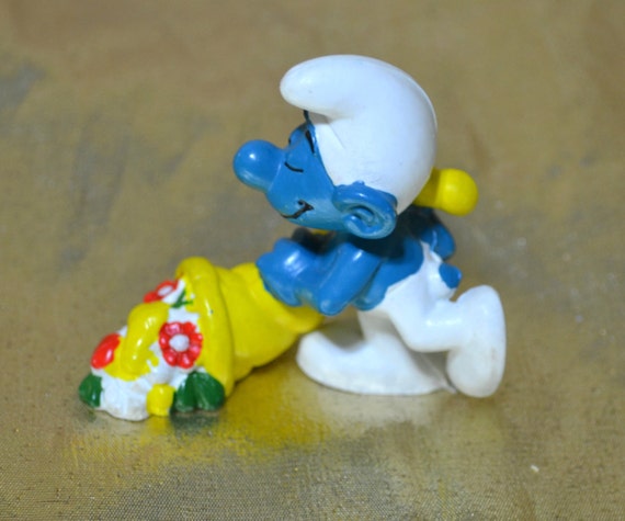 Vintage Cornucopia Smurf Figure Figurine Schleich  1979 Peyo Made in Hong Kong  20117 Collector Quality 1980s Collectible Toy Prop