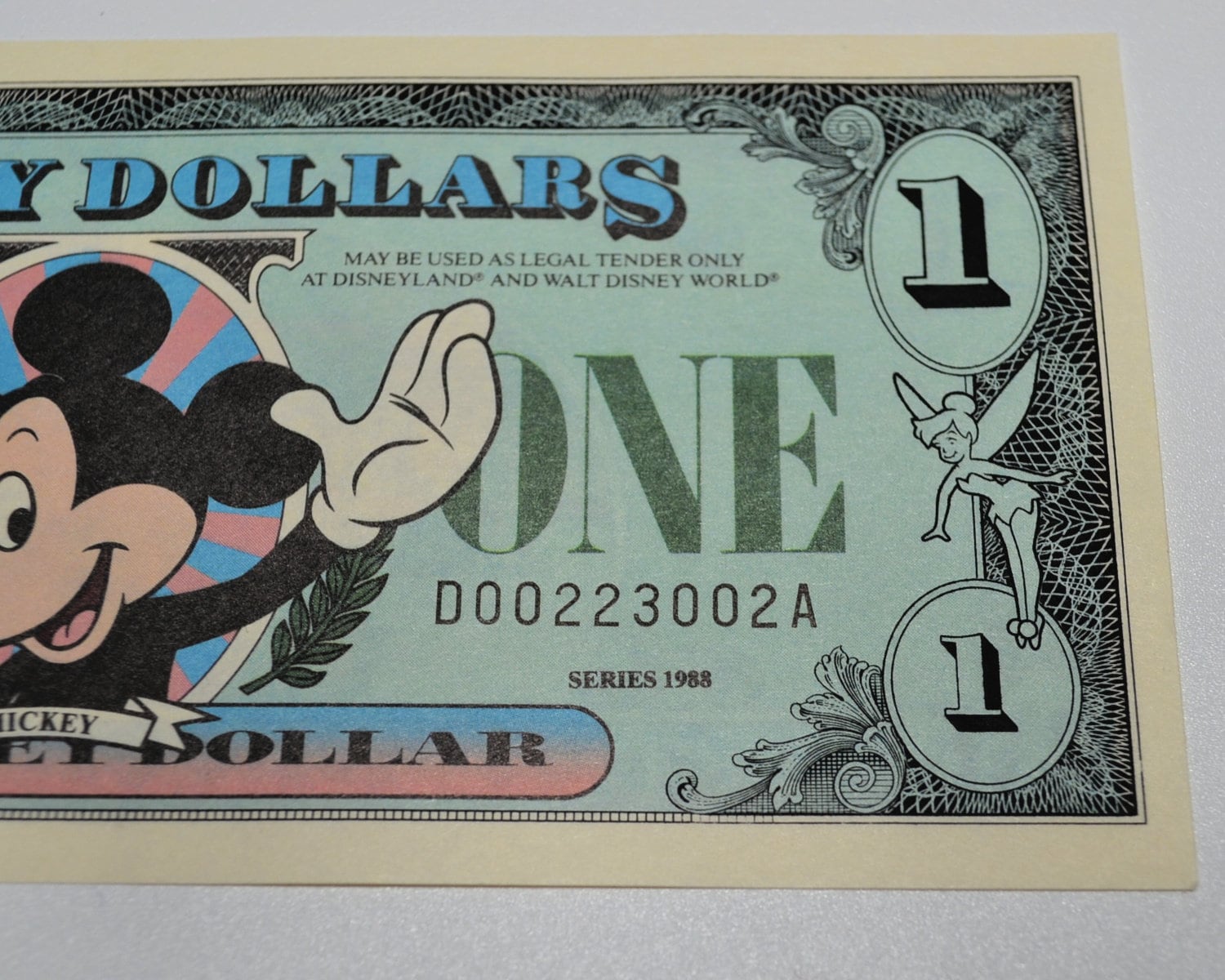 Vintage 1988 Mickey Mouse Disney Dollars Main Street Horse