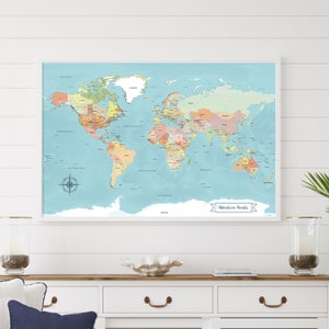 Blauwe poster wereldkaart met punaise - wereldkaart, papier, cadeau-idee 1e verjaardag | JW Design Studio