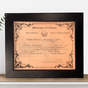 Certificado de boda grabado personalizado - Regalo de cuero para el 3.er o 9.º aniversario para él o ella / JW Design Studio