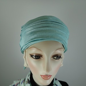 Ladies vintage aqua blue turban hat. Womens classic turban Hat. Blue draped fabric hat. Classic turban hat.