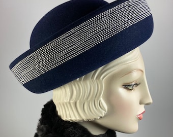 Ladies Irene of New York Classic Navy Blue Breton Hat. Small Vintage hat 1960s. Dark blue wool felt medium turned back brim winter hat.