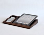 iPhone and iPad Dock