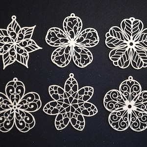 Filigree Flower Top Ornaments - Set of 6 - Baltic Birch - Laser Cut