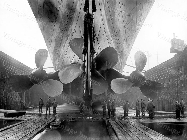 Titanic Foto arte murale industriale Steampunk Foto RMS vecchio Titanic Propeller Poster Black & White Ship Steamship Vintage Titanic stampa d'arte immagine 4