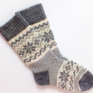 Classic Scandinavian Wool Socks with patterns. Women and Men wool socks. Gray wool socks. Warm socks. Leg warmer. image 3