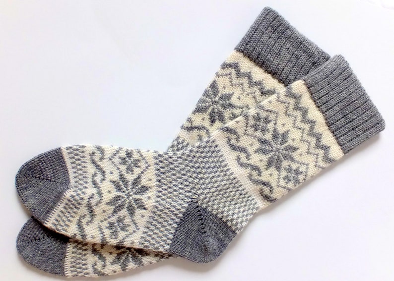 Classic Scandinavian Wool Socks with patterns. Women and Men wool socks. Gray wool socks. Warm socks. Leg warmer. image 5