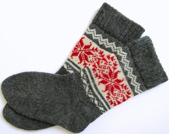 Handmade Wool Christmas Socks: Dark Grey with Red Stars