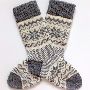 Classic Scandinavian Wool Socks with patterns. Women and Men wool socks. Gray wool socks. Warm socks. Leg warmer. image 4