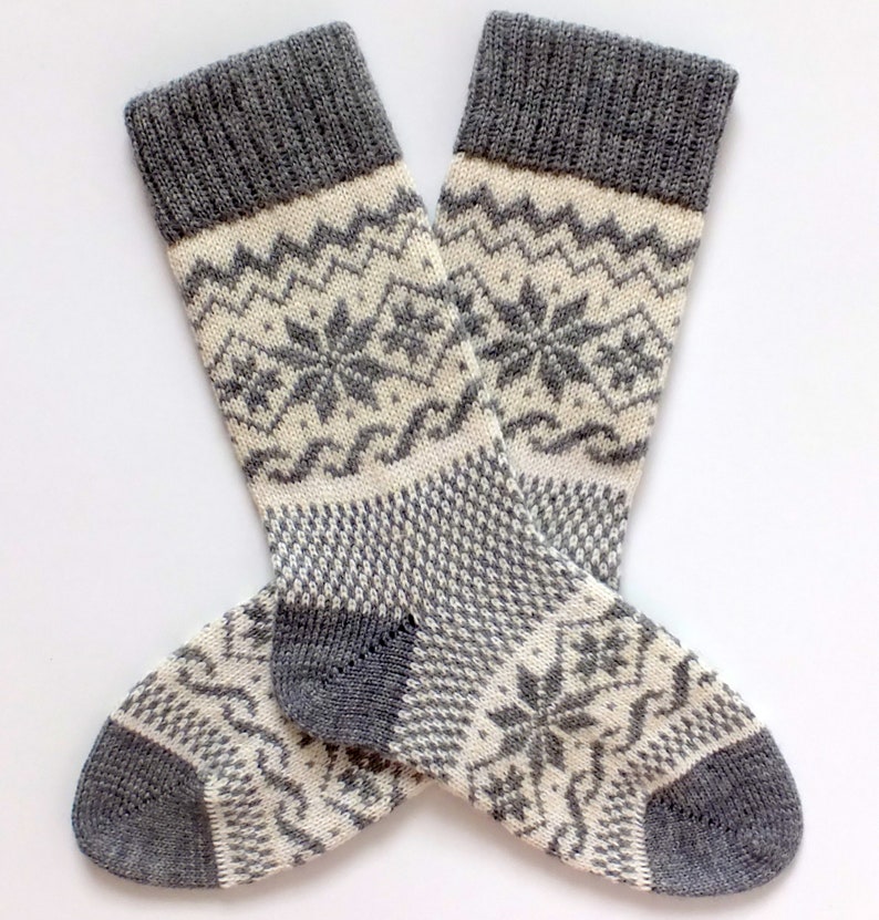 Classic Scandinavian Wool Socks with patterns. Women and Men wool socks. Gray wool socks. Warm socks. Leg warmer. image 4