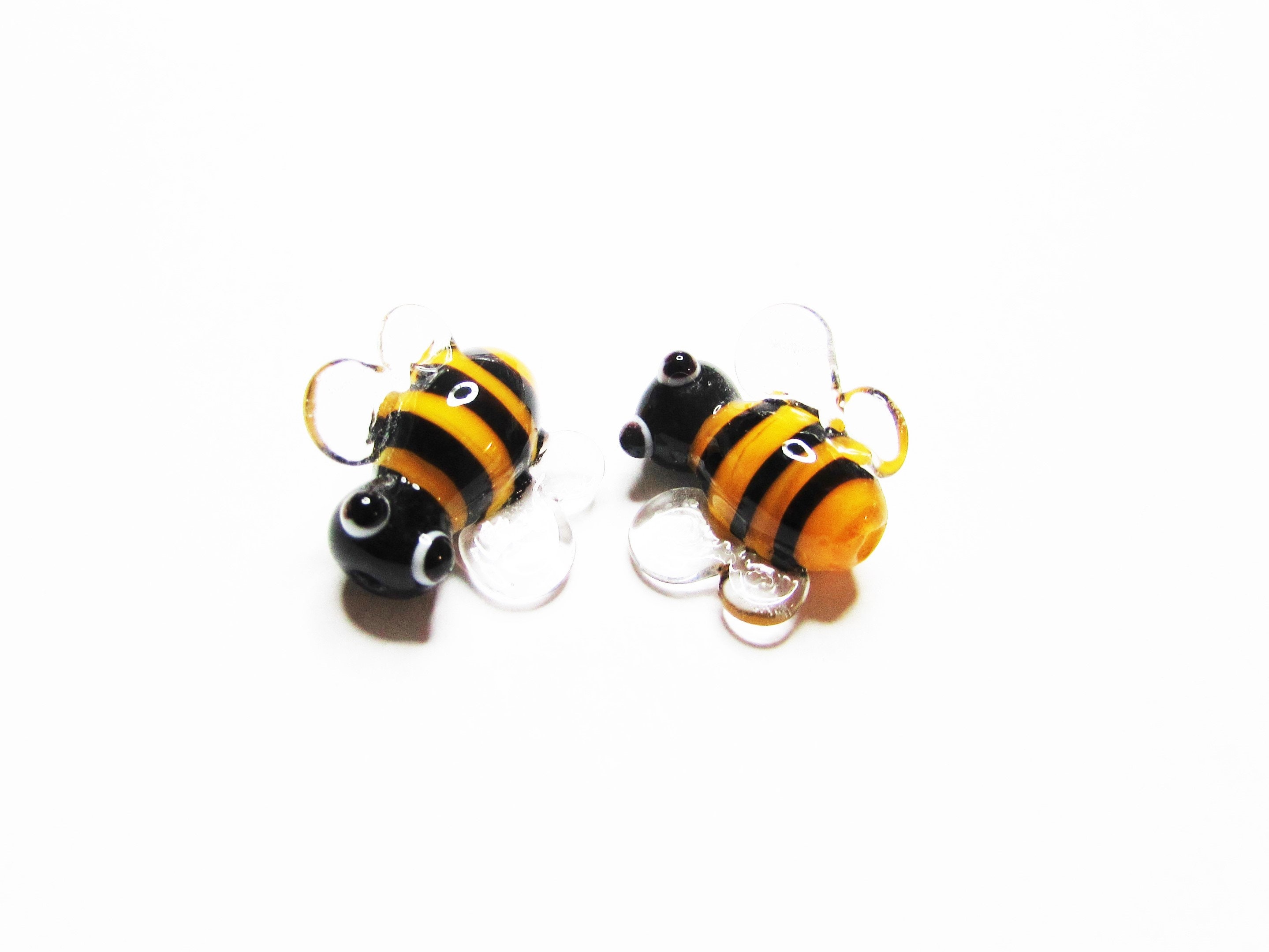 MaisyPlum on X: Bee Decorations - Honey Bee Home Decor - Bumble Bee Garden  Decor  #handmadehour  / X