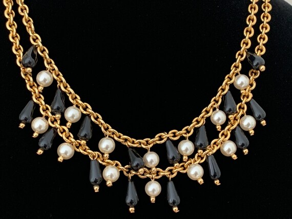 Vintage 1990s Dramatic Gold Tone Metal Necklace. … - image 4