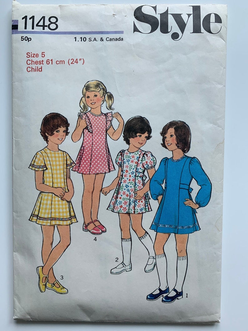 Collar. Sleeveless or Three Quarter Sleeves Inverted Pleats /& Blouse Vintage 1960s Butterick 2755 Girls Dress Princess Seams Round Neck