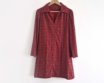 Rustic print short zip-front cotton shirt dress, 1970s print shirt dress, long-sleeve red print vintage dress
