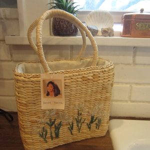 Sweet Spring Straw Mini-Tote Bag Flowered Woven Handbag by Jaclyn Smith for  Cruise, Crafts, Beach !