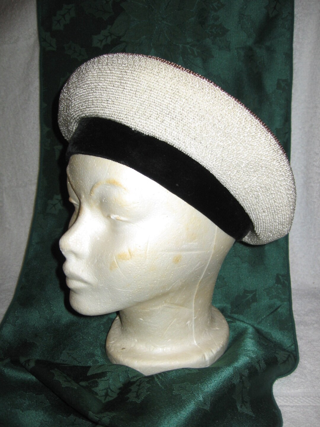 Spring Straw Pancake/tam True Vintage Hat Circa 1950 display picture 1
