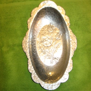Rodney Kent Tulips Auminum Oval Bowl 406  Mid-Century Modern - Nice Desk or Keys Tray