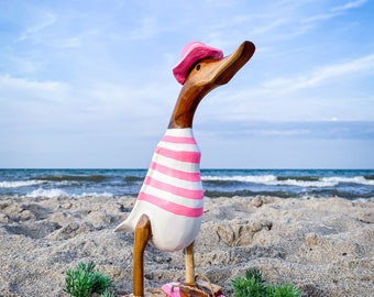 Laufente with hat and flip-flop in pink-white striped approx. 28 cm high