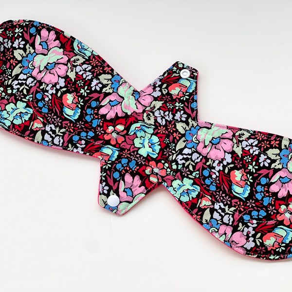 Floral retrospective  Mama cloth CURVY 16" HEAVY Reusable cloth pad/ Post Partum Overnight, shorter core