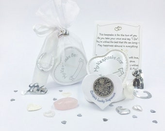 Coffret cadeau souvenir de mariage : porte-bonheur six pence, boîte souvenir coeur