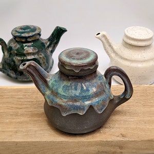 handmade teapot Stoneware 3 cup teapot food safe lead free Glaze PERSONALIZED Made in UK