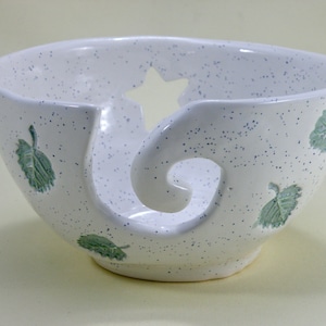 Personalized yarn bowl gift for mum Lead free Glaze Large Yarn bowl, Knitting yarn bowl  Handmade in UK Cornwall